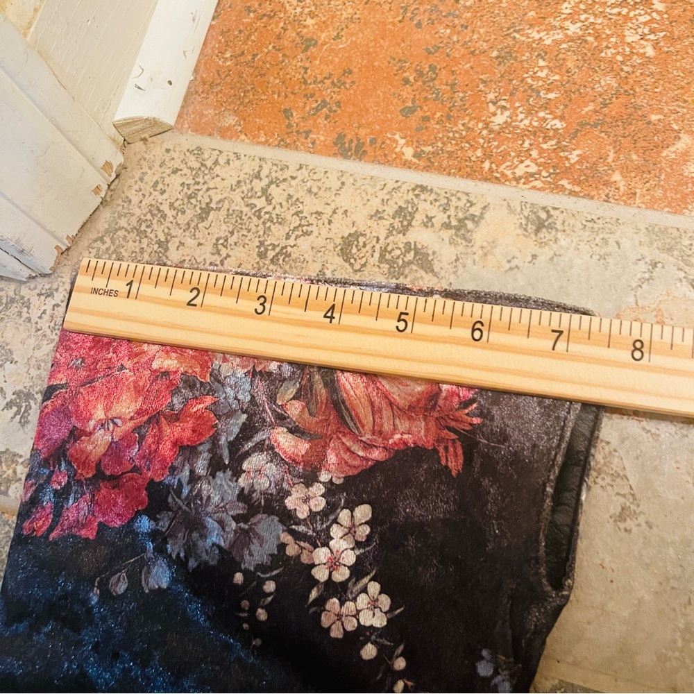 👢Incredible Over the Knee Velvet Floral Pattern High Heel Boots! - Picture 6 of 16